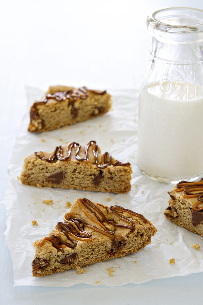 Snickers Chocolate Chip Cookie Bars Picture