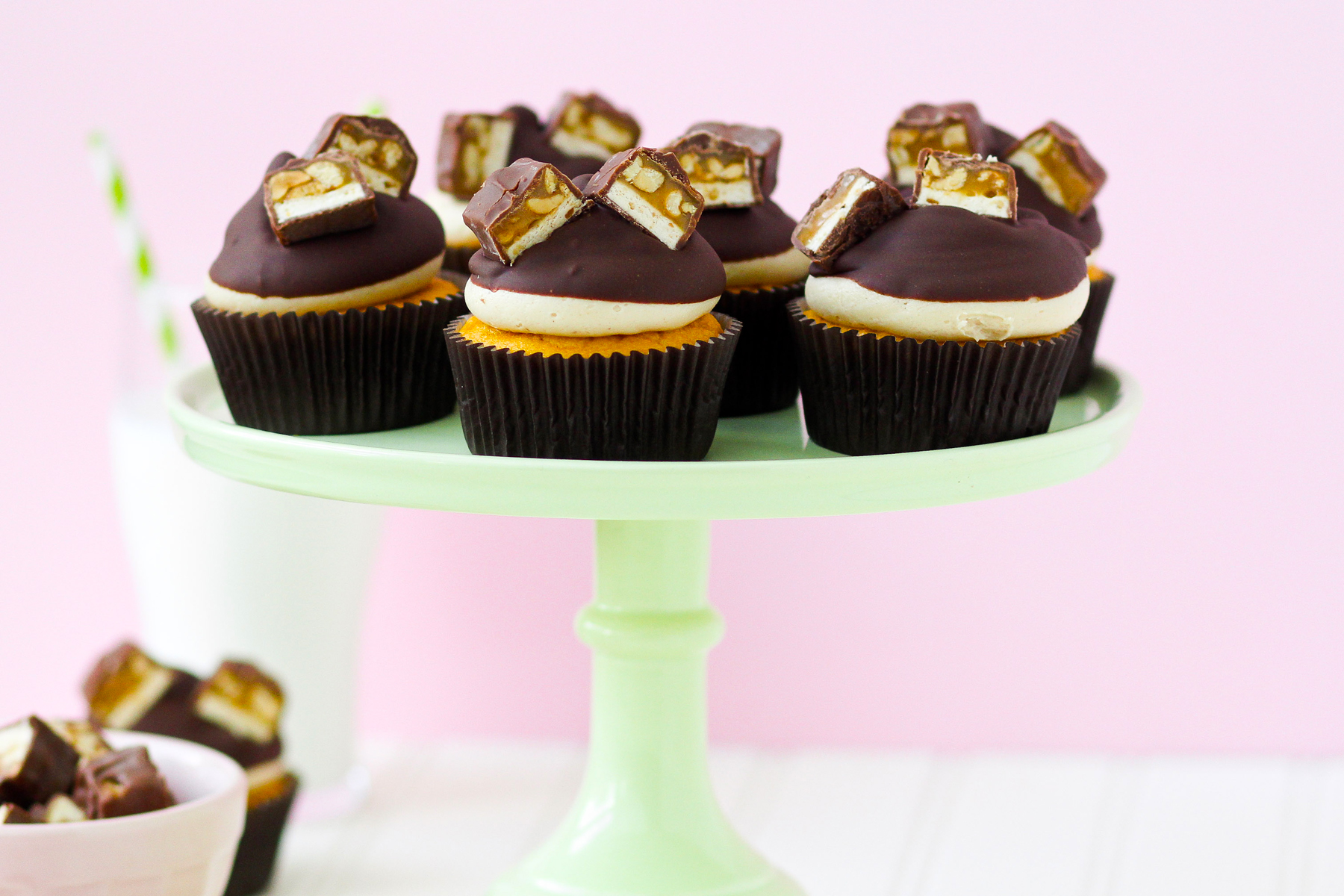 Pumpkin Snickers Cupcakes Photo