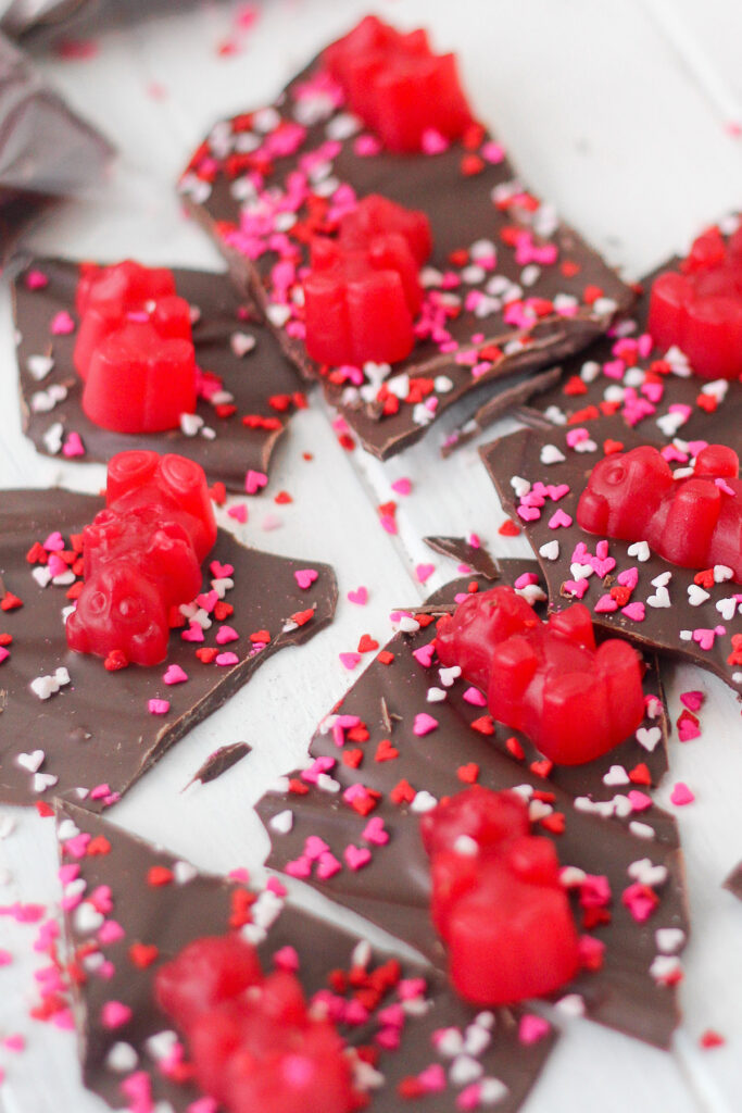 Valentine's Day Chocolate Bark Pic