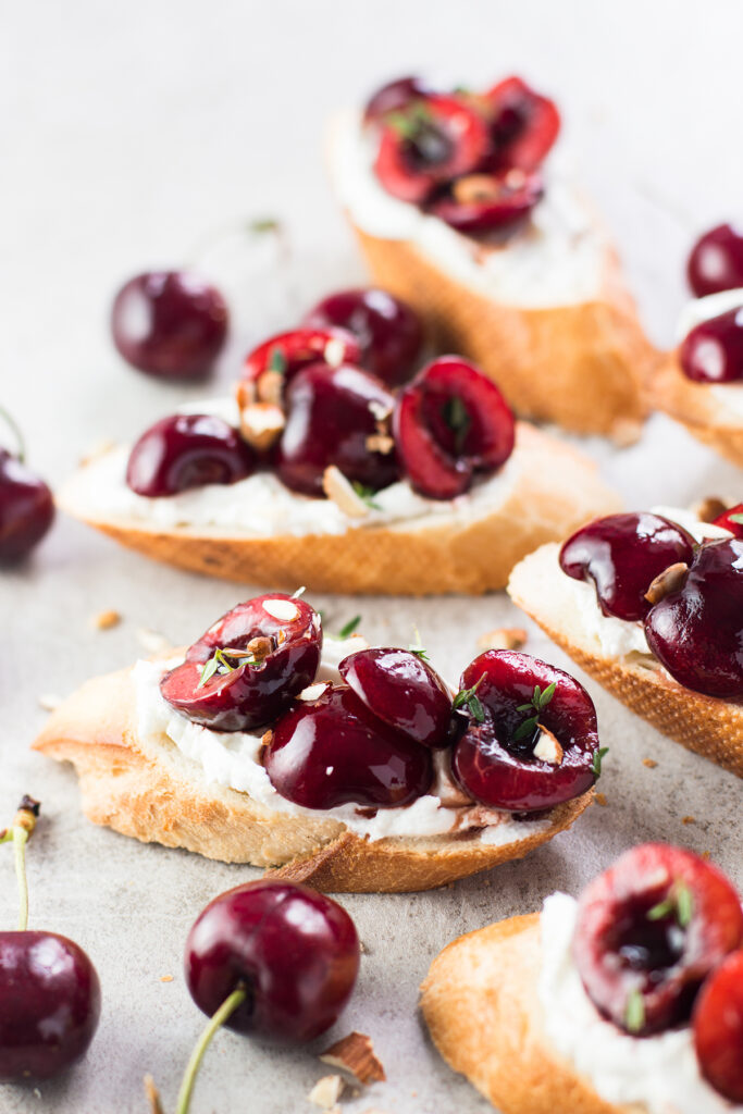 Cherry Goat Cheese Crostini with Thyme and Almonds Pic