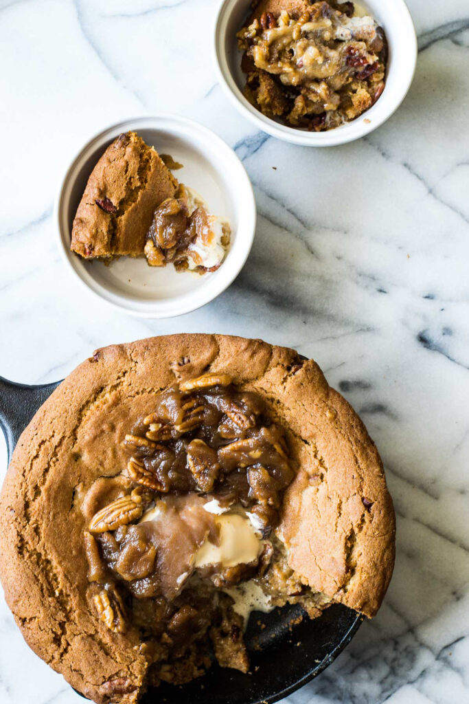 Butter Pecan Skillet Cookie Pic