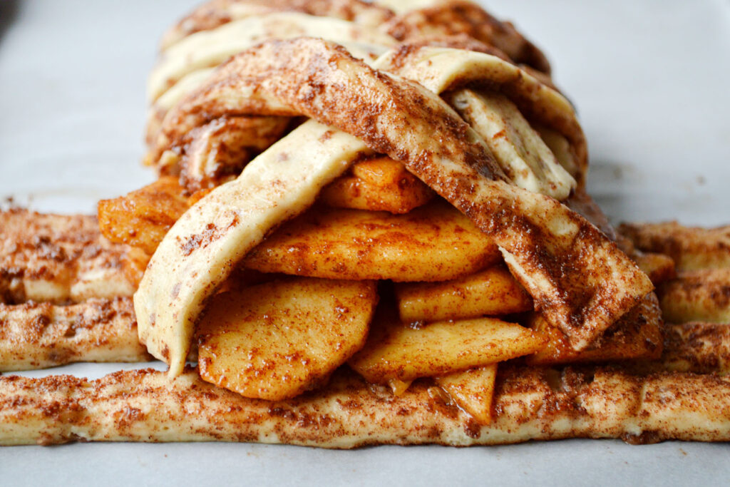 Apple Cinnamon Breakfast Bread Image