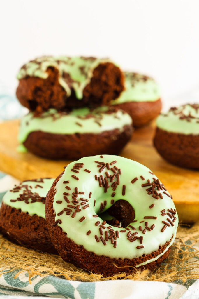 Baked Chocolate Mint Doughnuts Pic