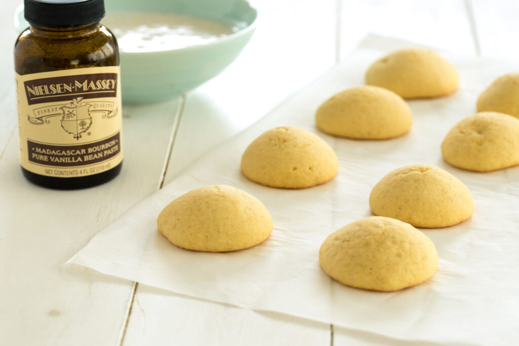 Vanilla Cookies with Vanilla Bean Glaze Photo