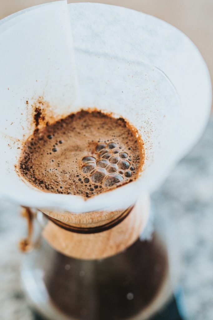 How to Brew Coffee with a Chemex Photo