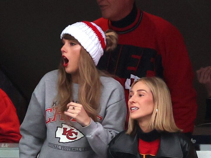 Taylor Swift Furious After Travis Kelce Is Shoved During Chiefs vs Patriots Game: Watch