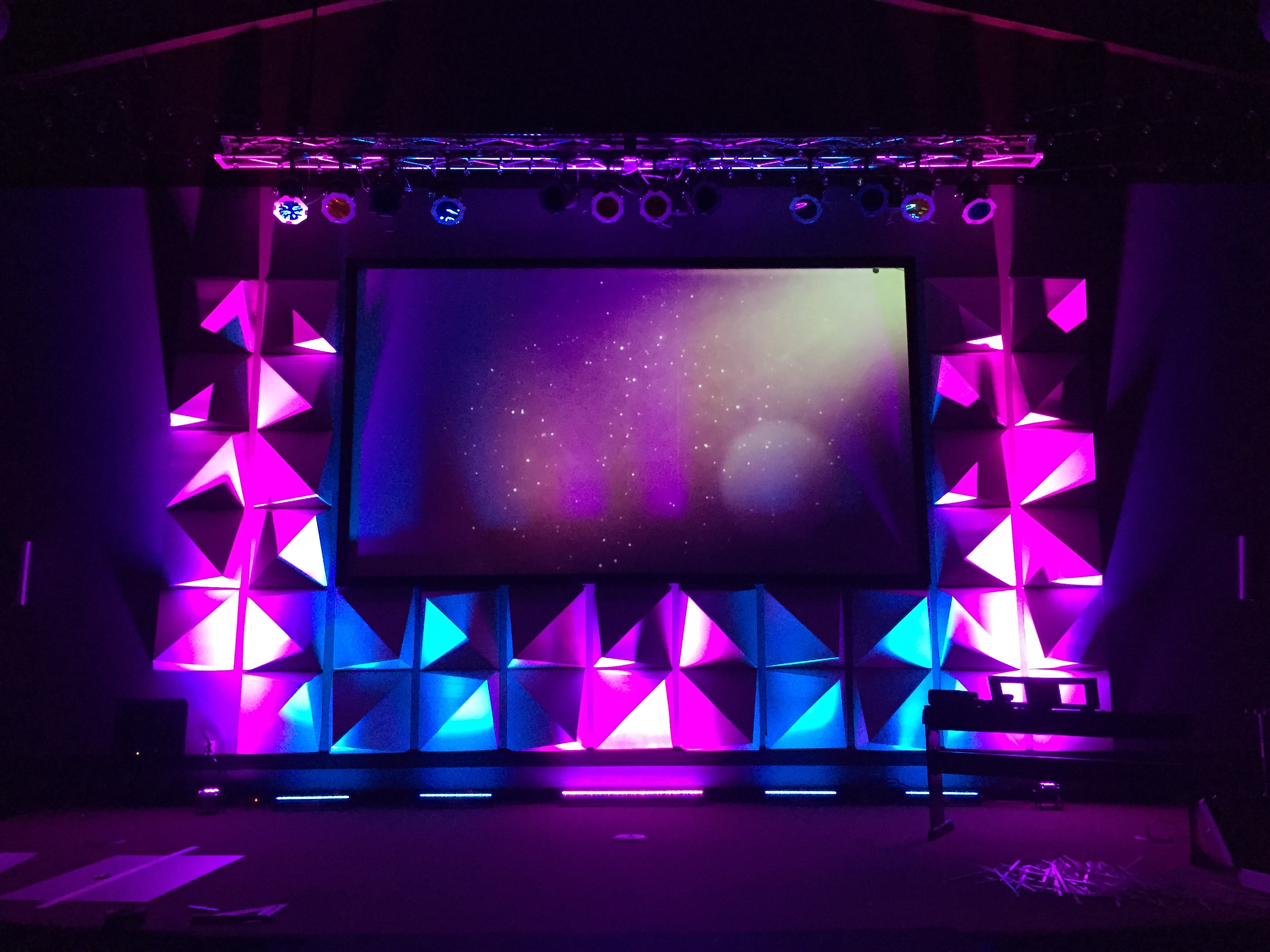 Stage Design Ceiling Tiles Stage Design Ceiling Tiles energy shapes church stage design ideas 3264 X 2448