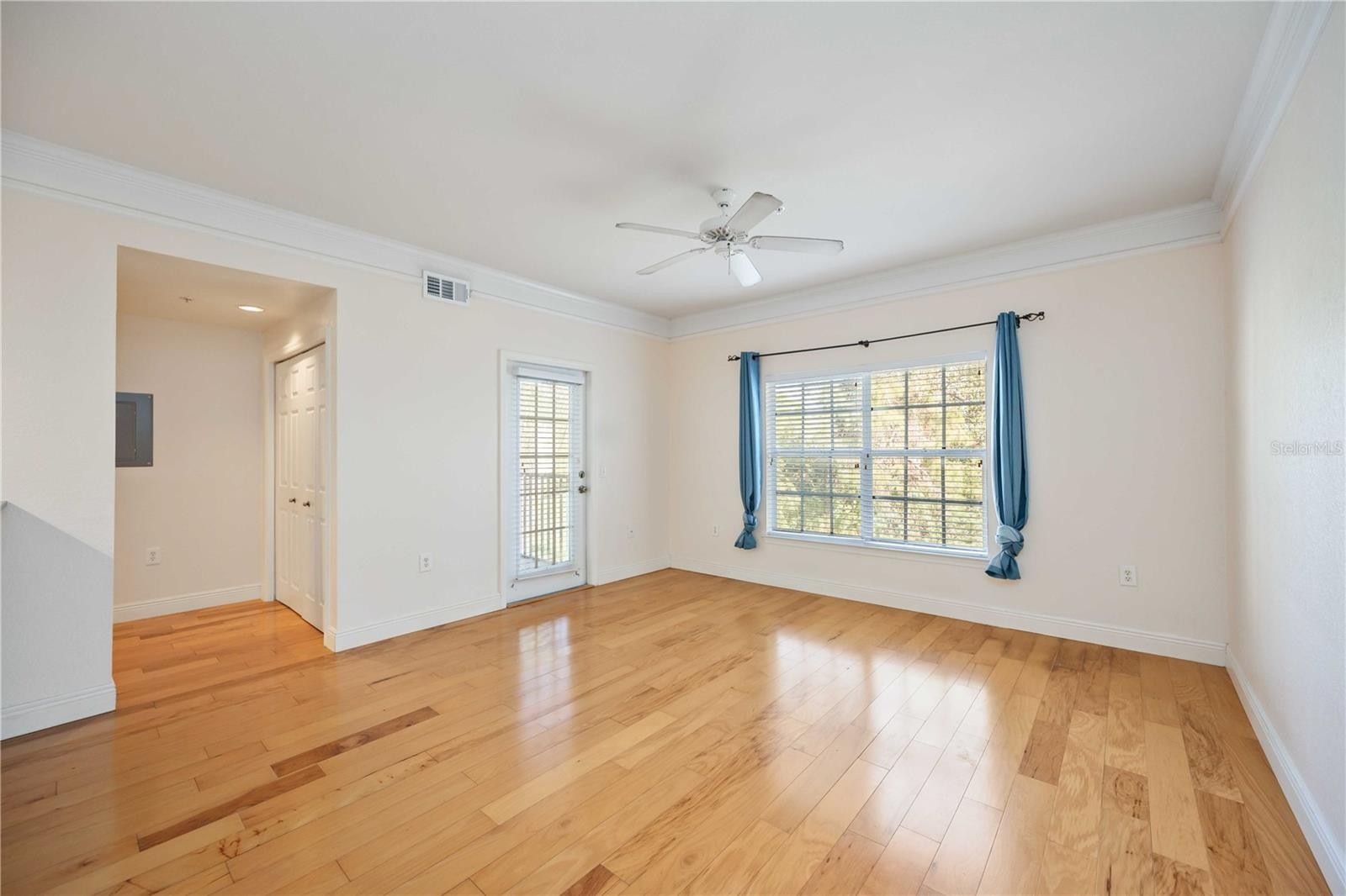 5146 NORTHRIDGE RD #210