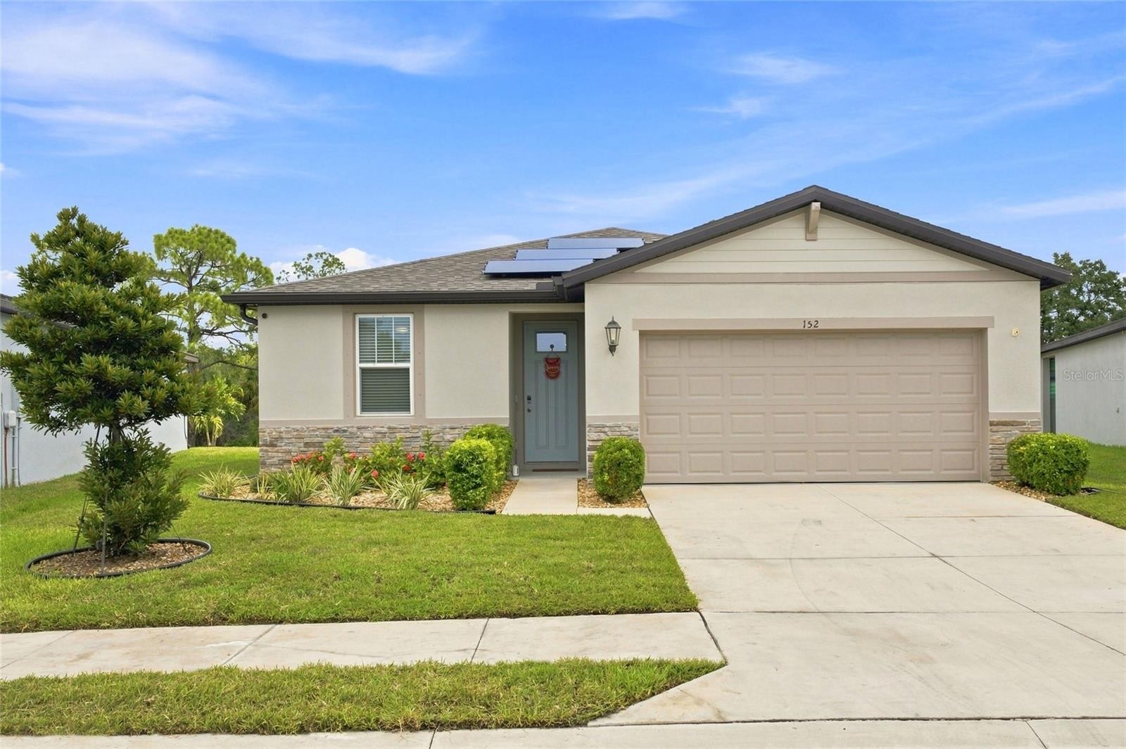 152 LAZY SHORE DR