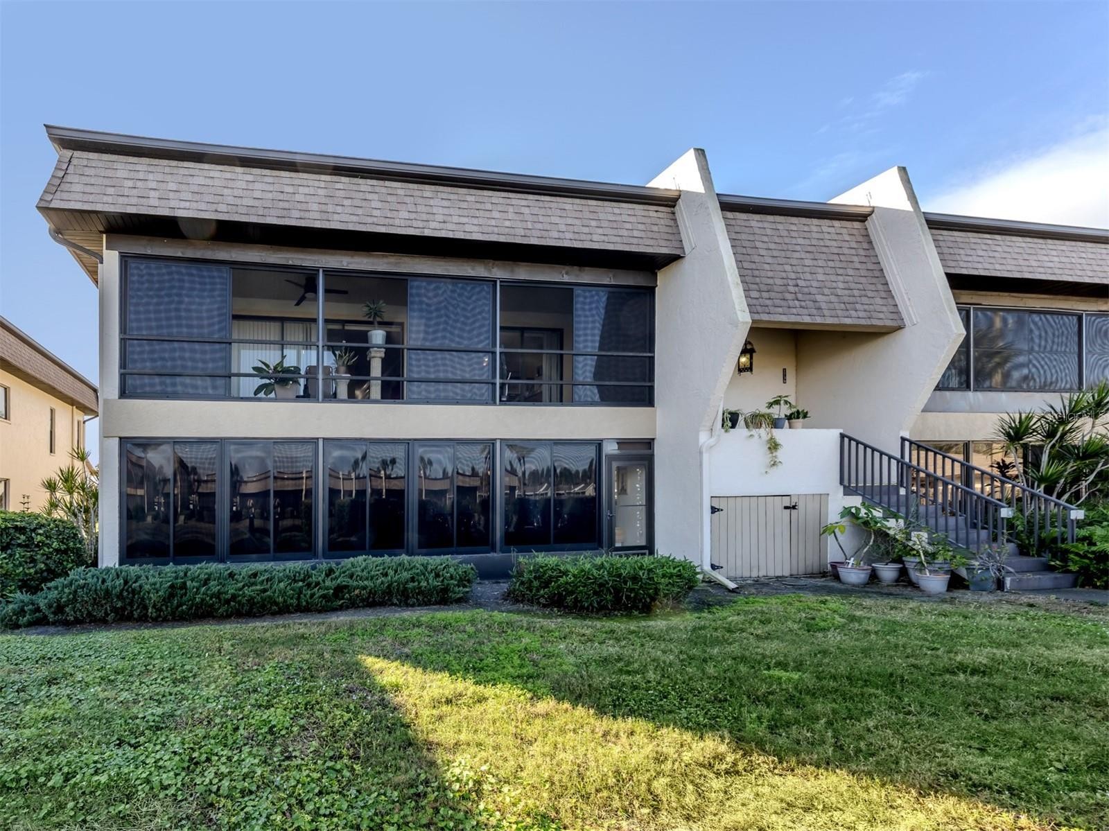 1737 BONITAS CIR #1724-D