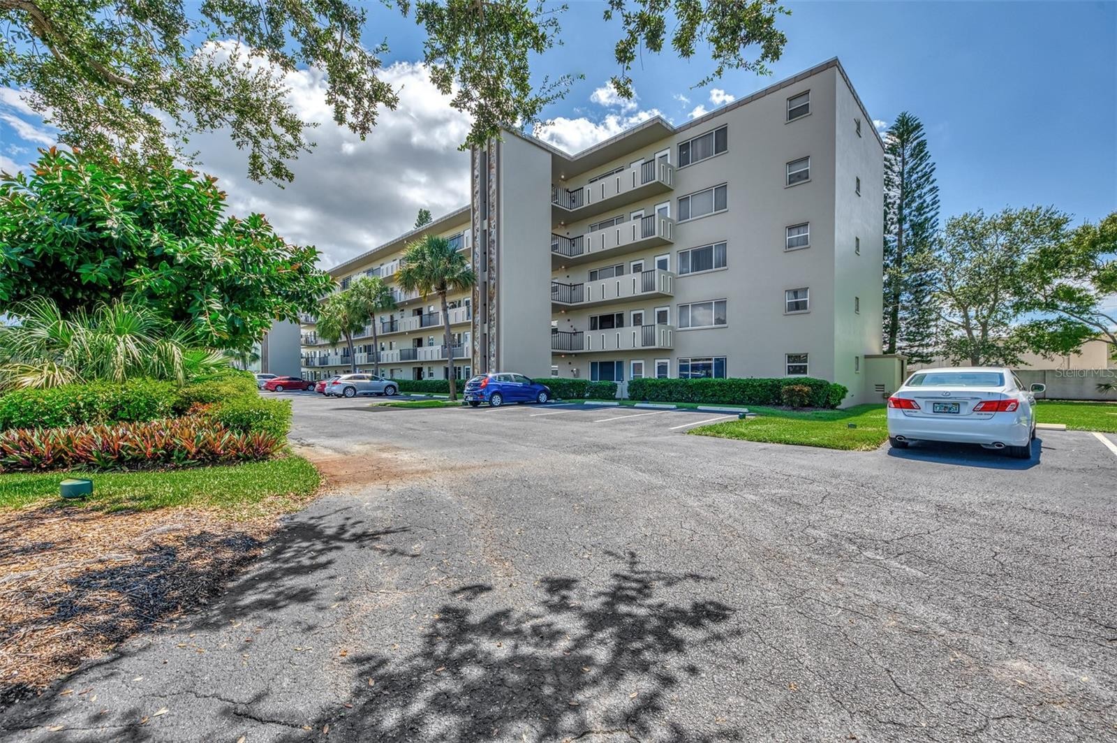 4460 IRONWOOD CIR #102A