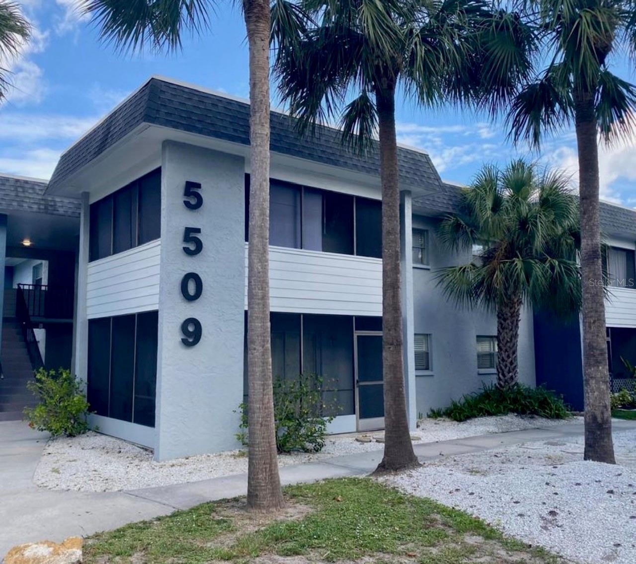 5509 FOUNTAIN LAKE CIR #C102