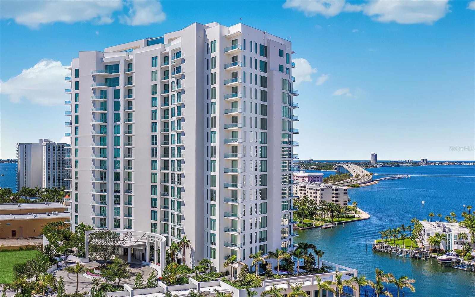 401 QUAY #1004