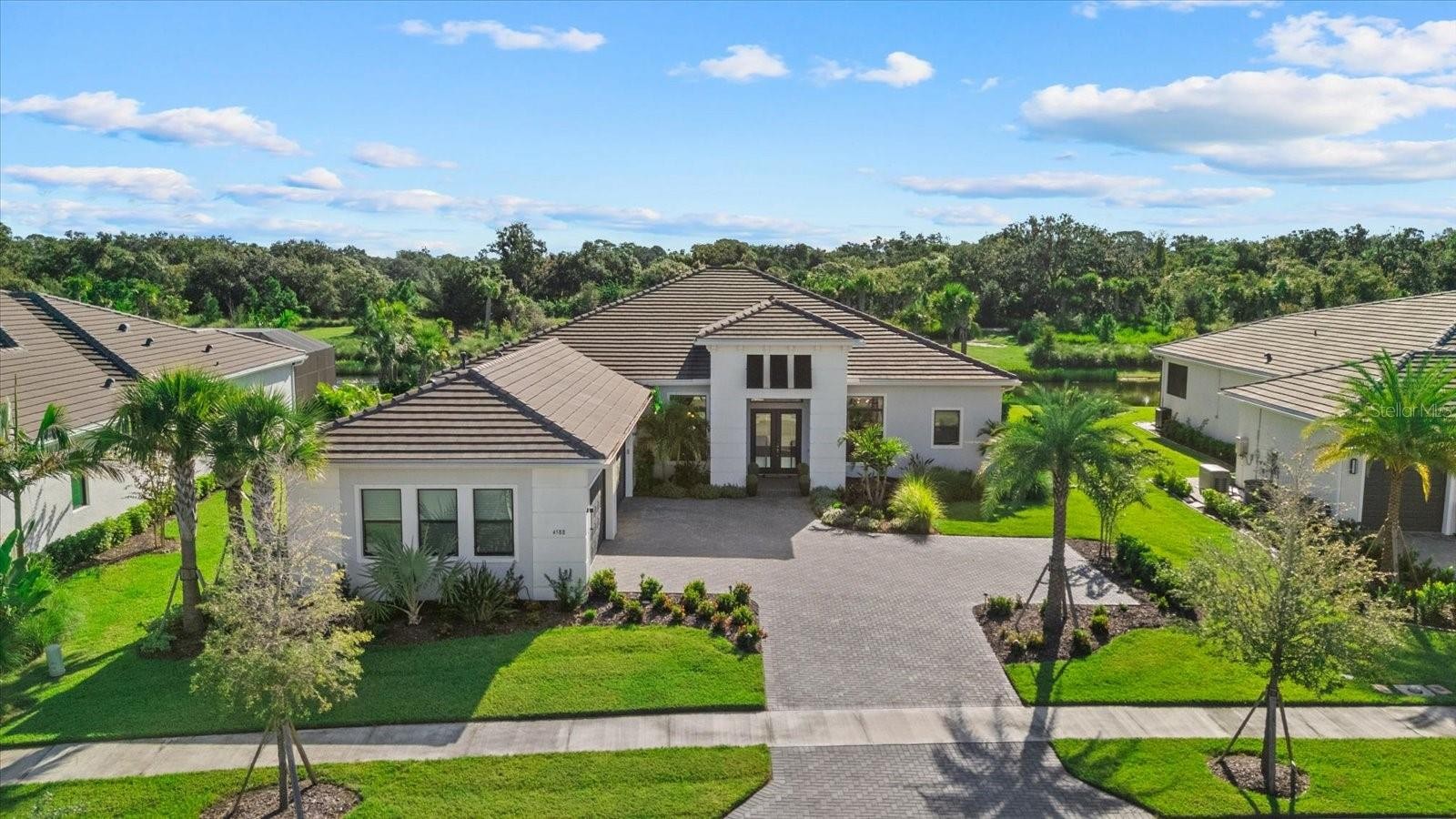 4588 MONDRIAN CT