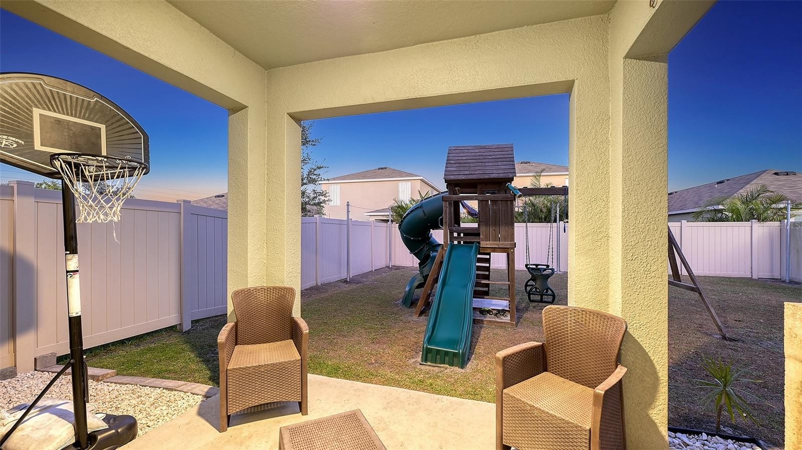3809 GOLDEN ORIOLE PKWY