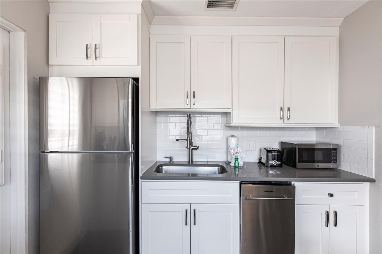 6020 MIDNIGHT PASS RD #31