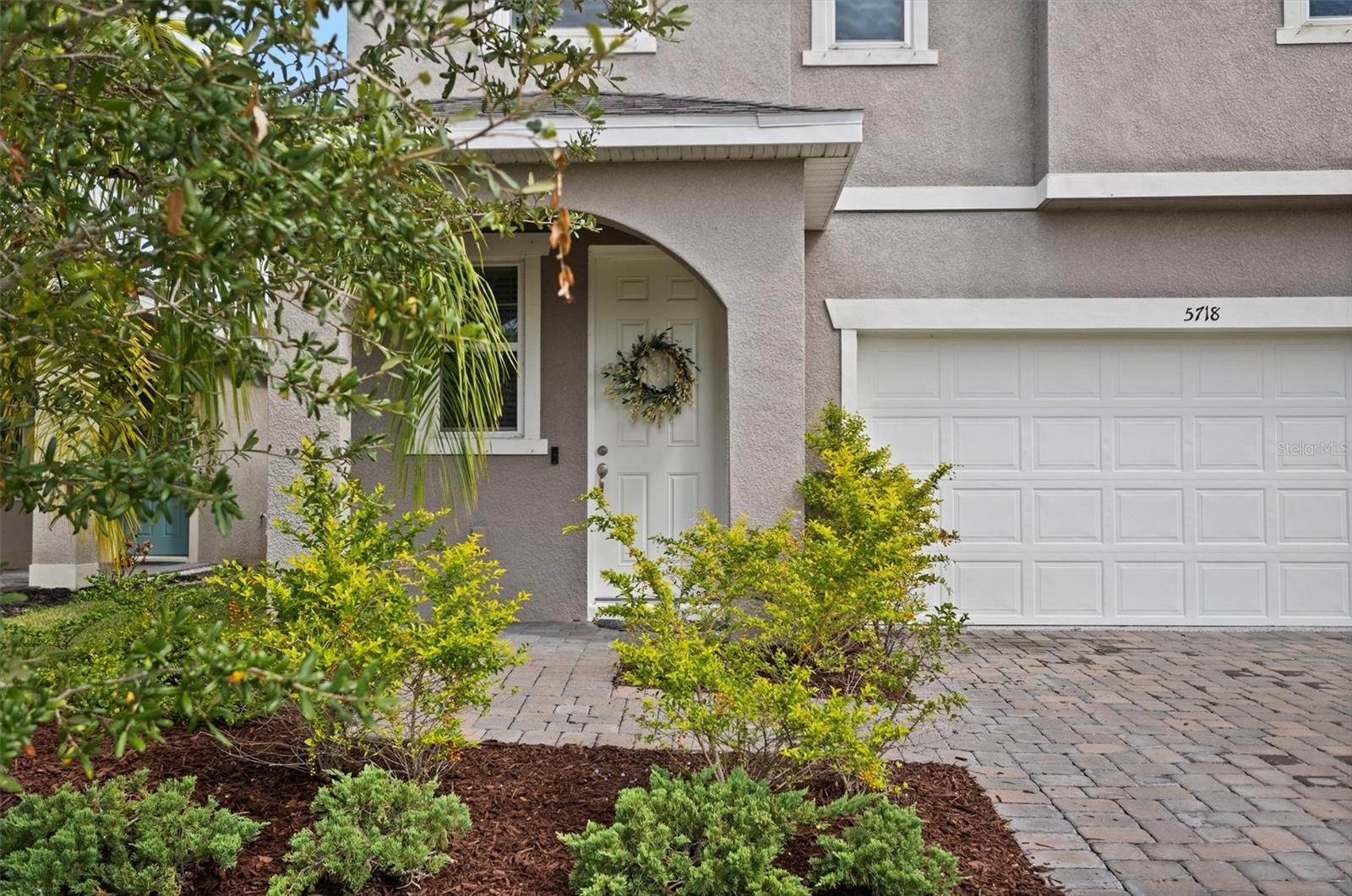 5718 LOS ROBLES CT
