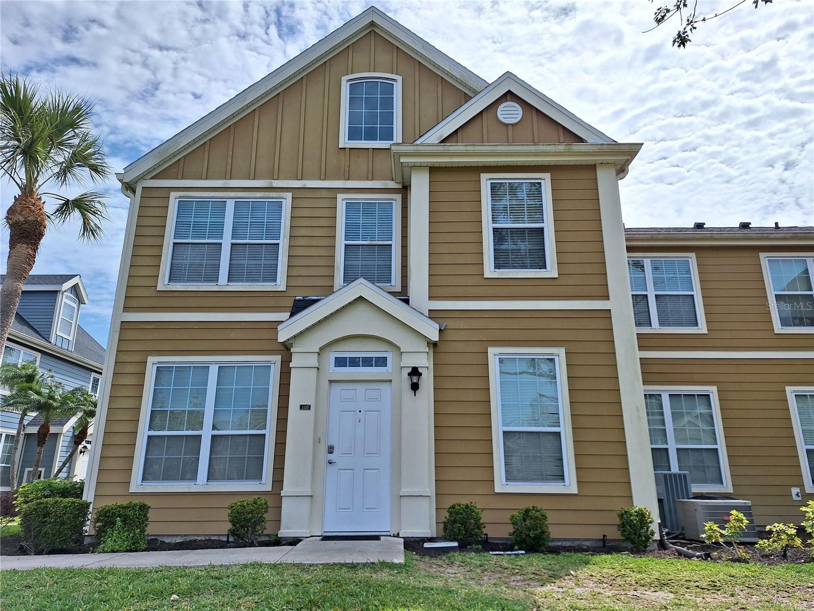 5550 ROSEHILL RD #103