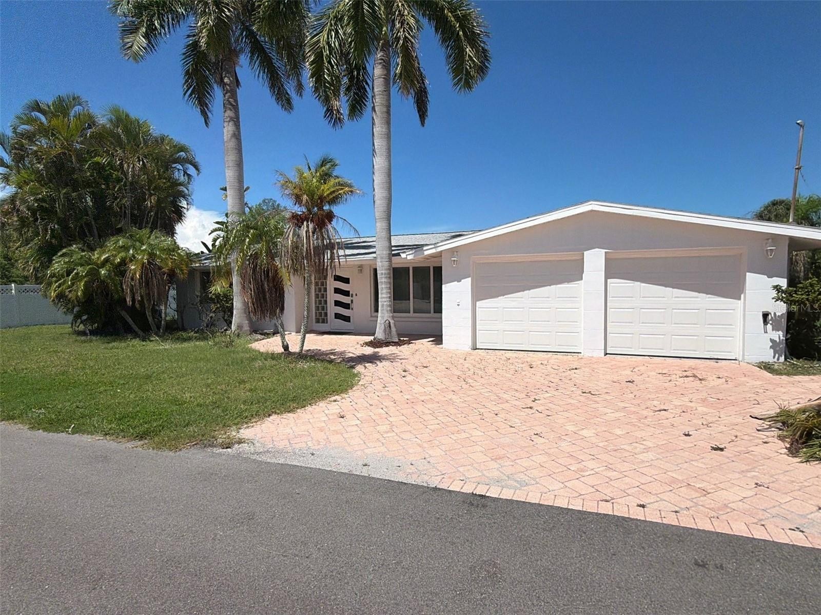 561 TARAWITT DR
