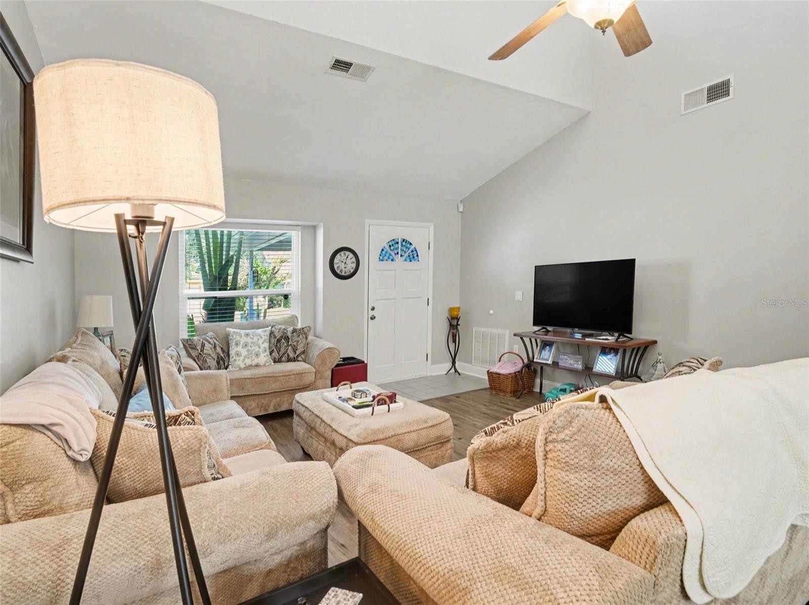 5627 35TH CT E
