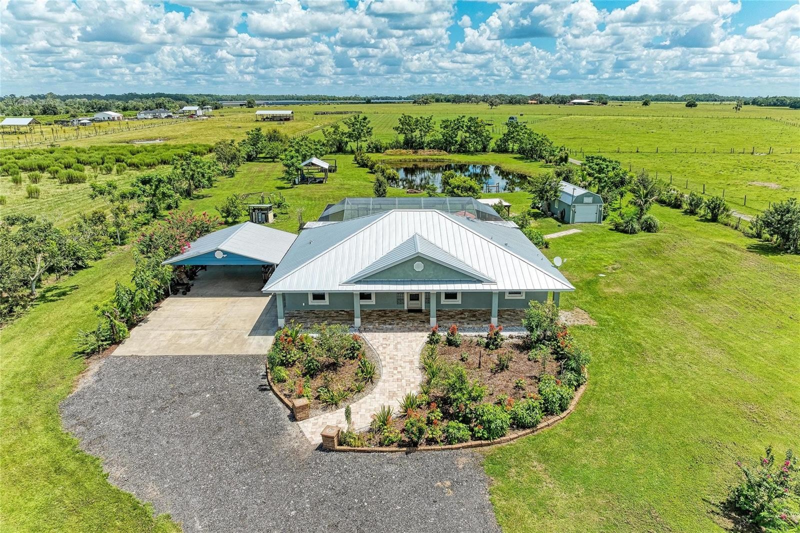 7635 WAUCHULA RD