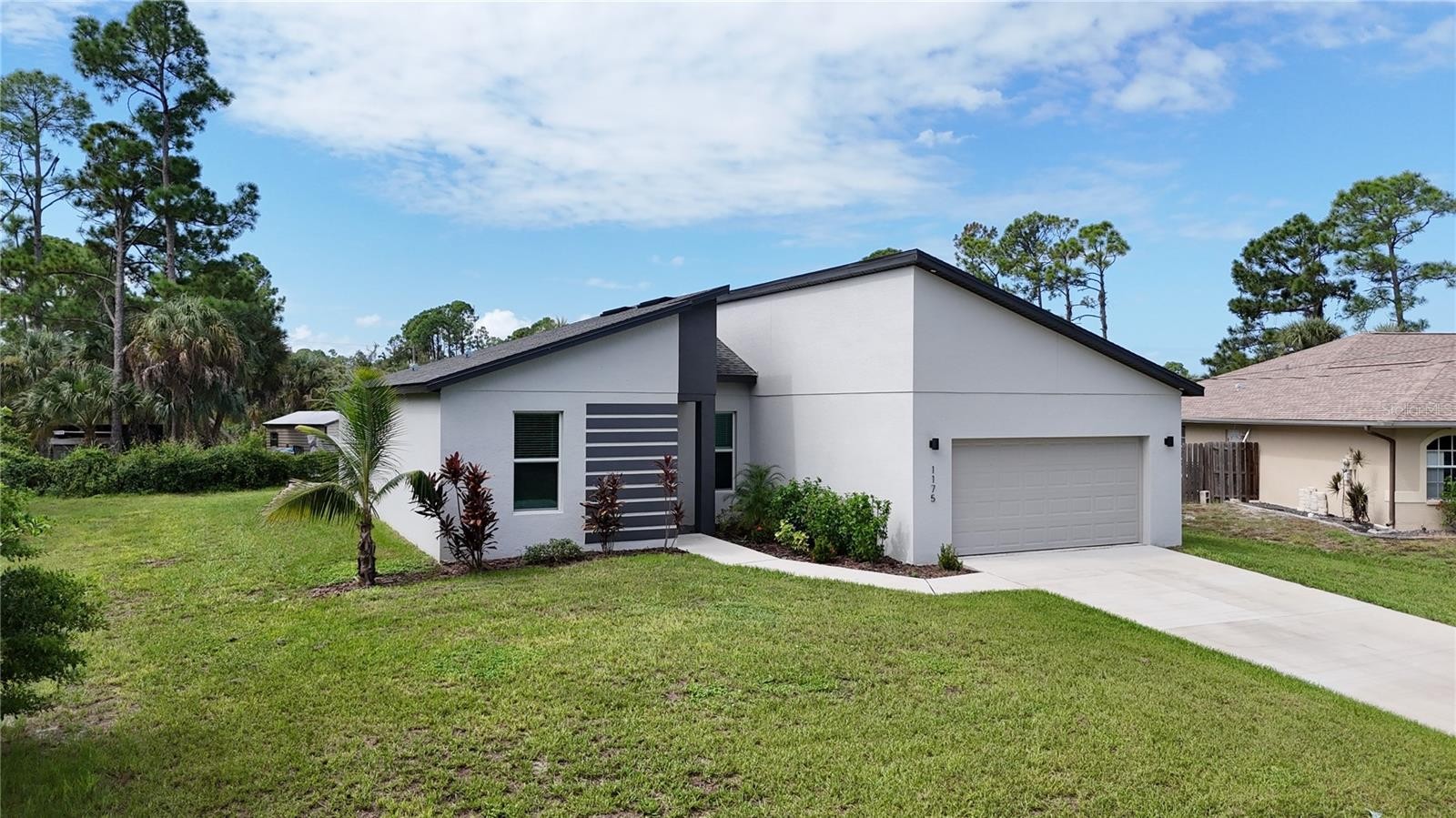 1175 E HALLMARK BLVD