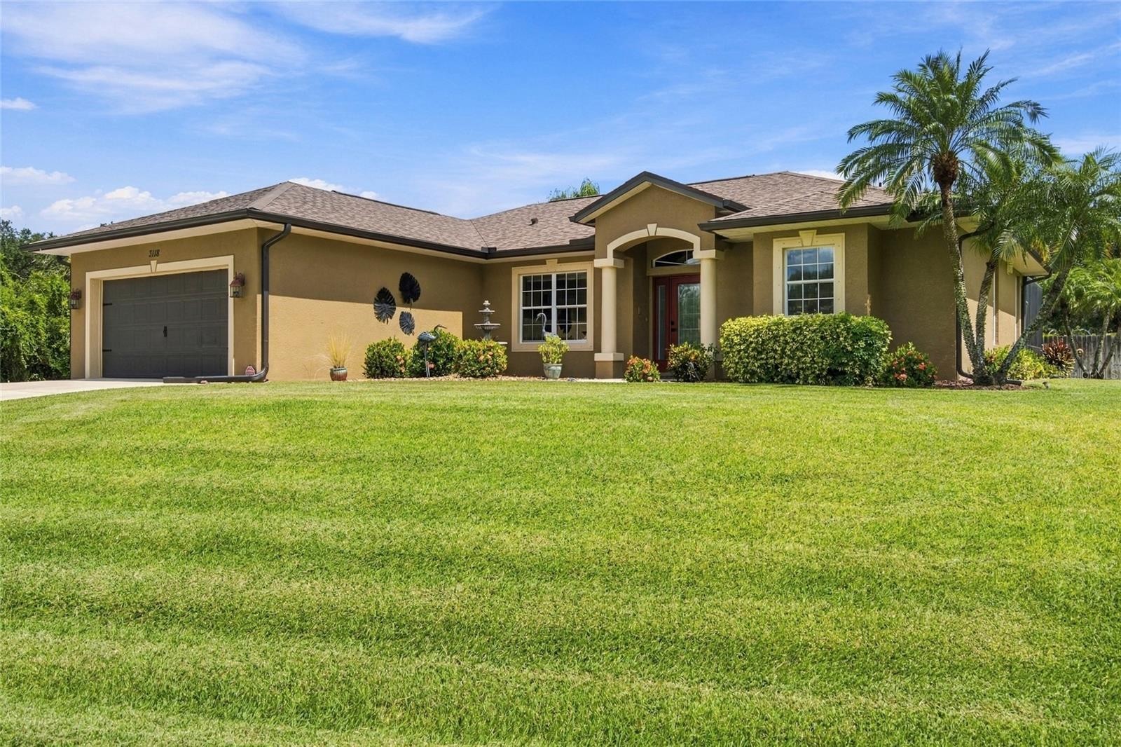 3118 RIDGEWOOD DR
