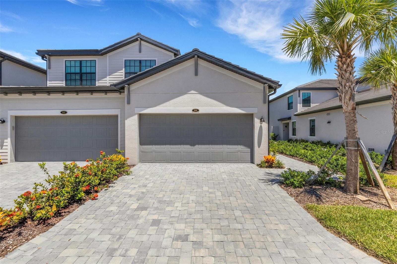 5624 SUMMIT POINTE CIR #104