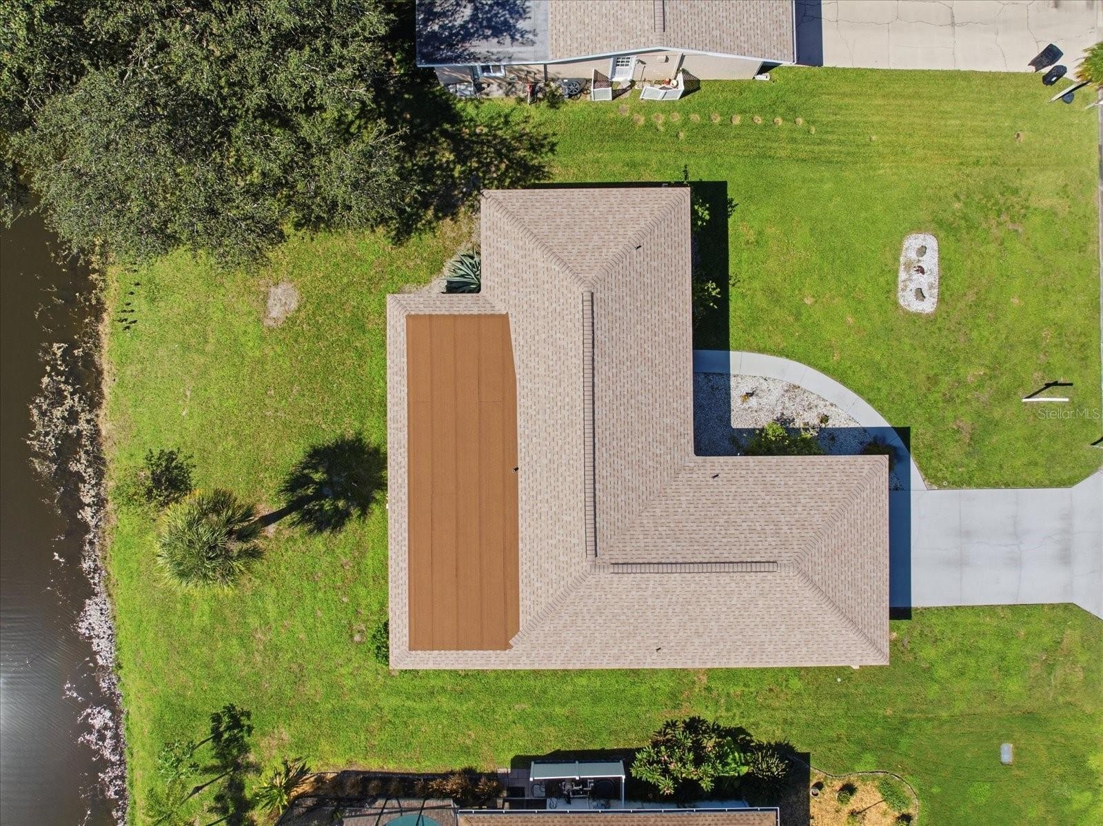 832 S GONDOLA DR