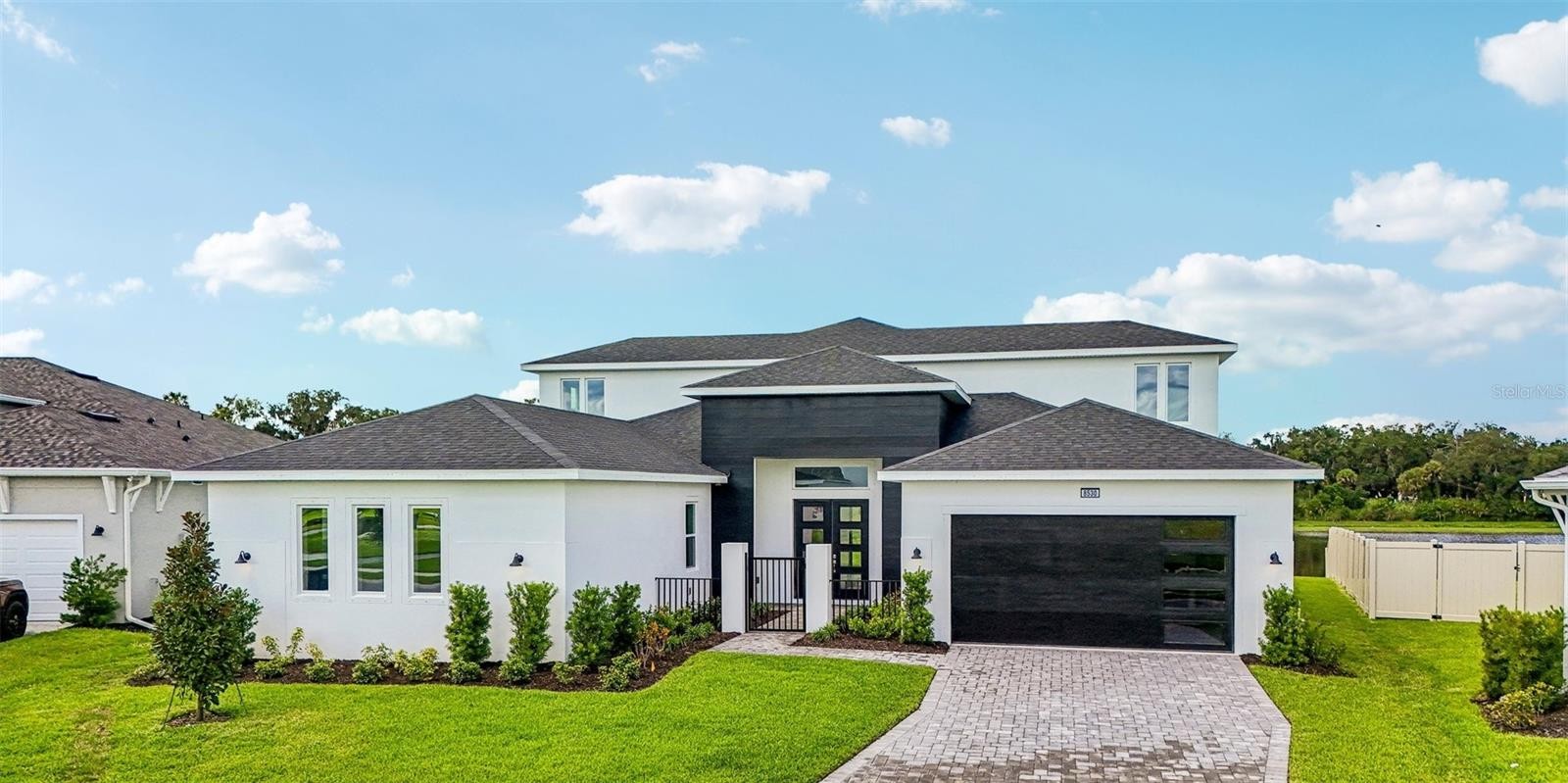 8530 SALMAR LOOP