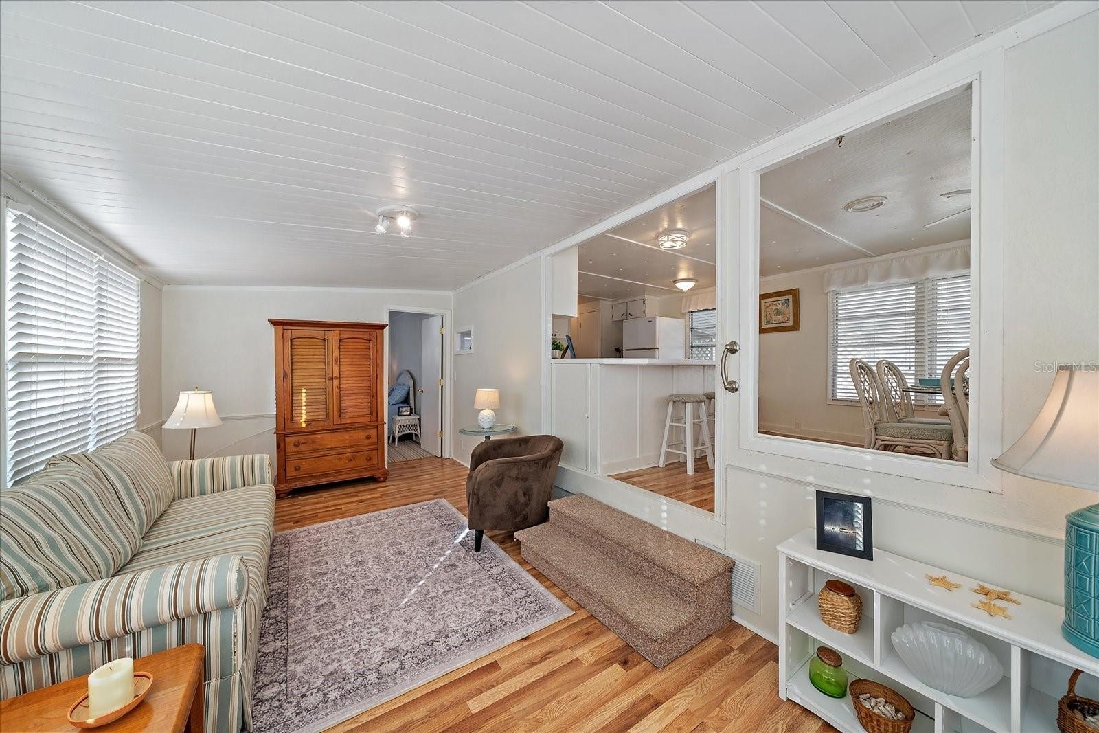 43 EDESSA DR