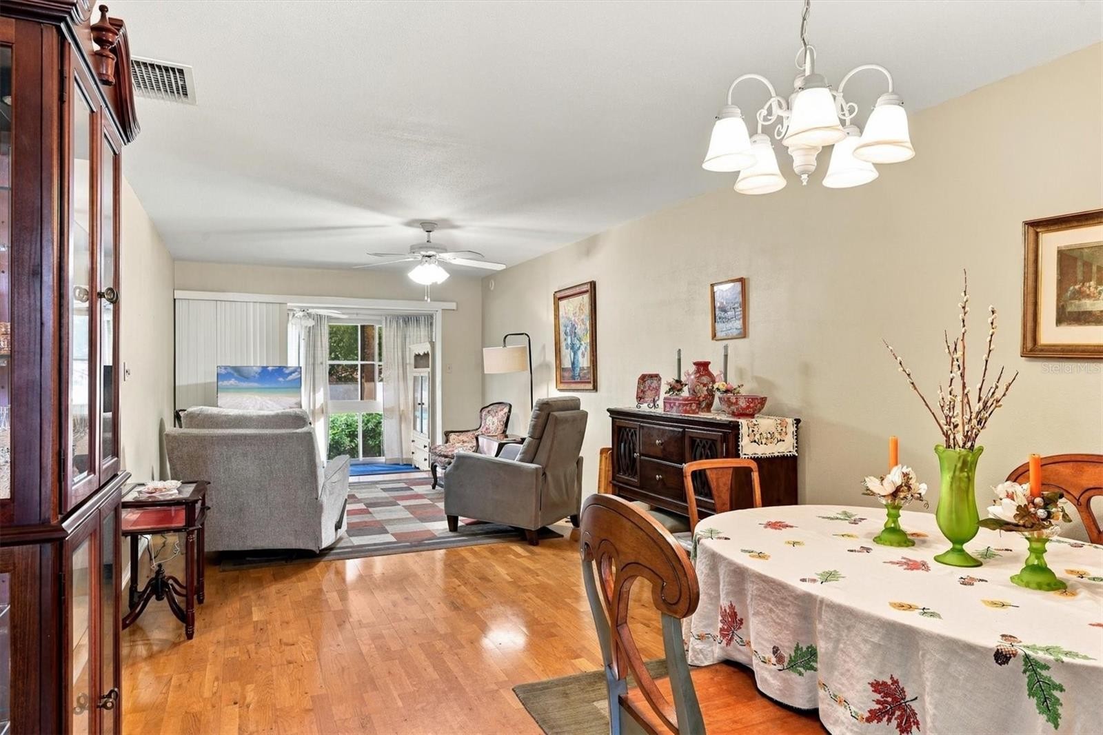 3950 ROXANE BLVD #3B