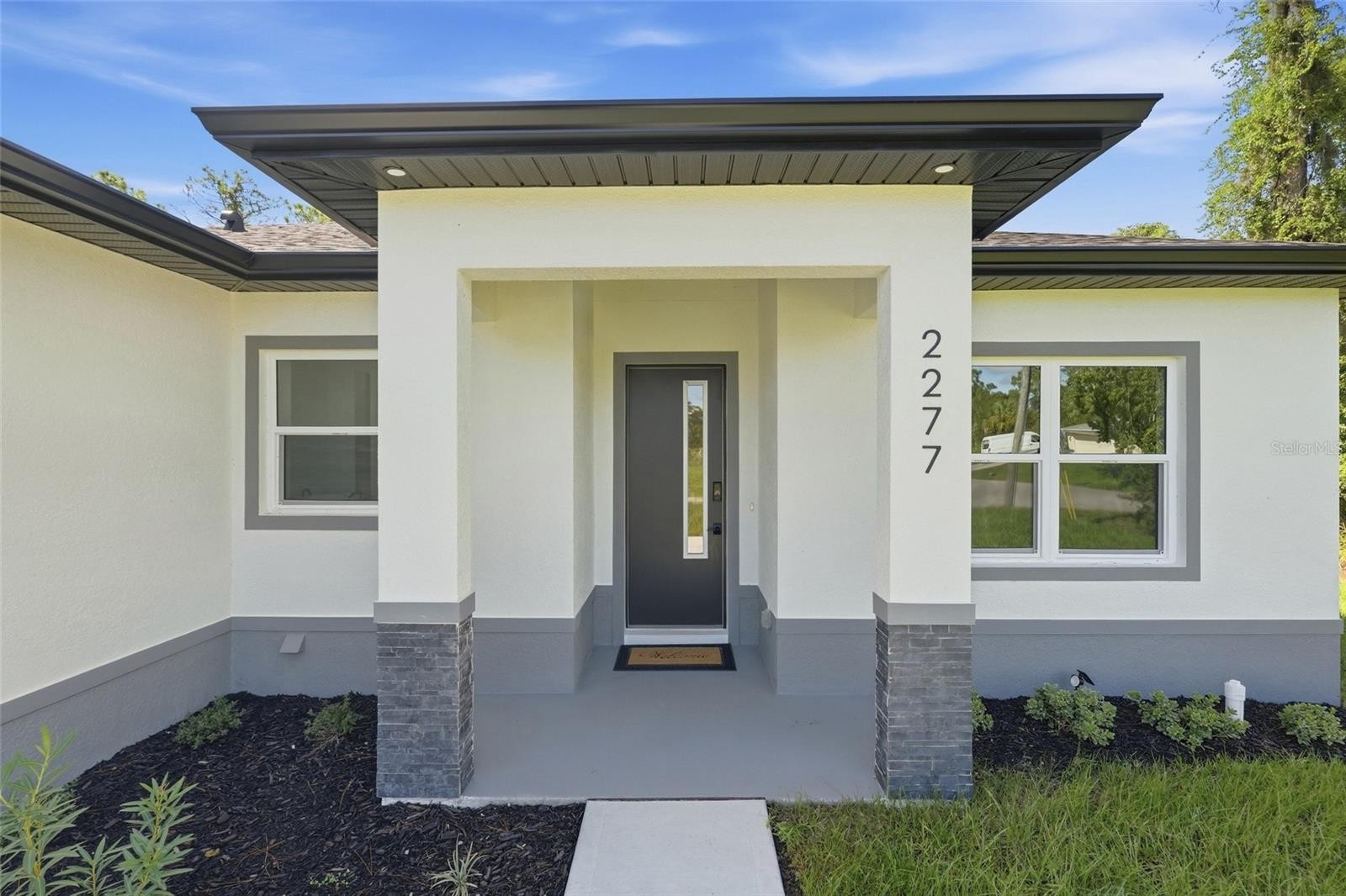 2277 SIMONTON AVE