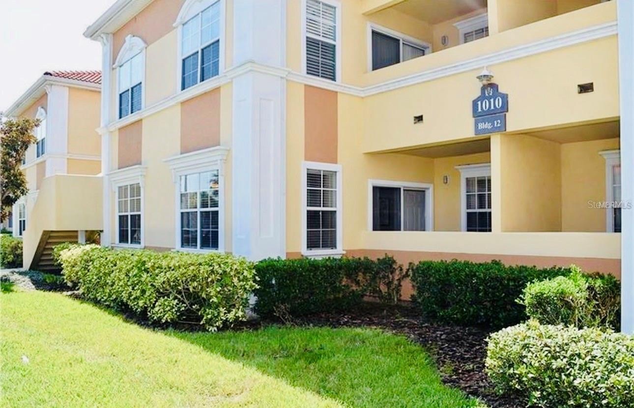 1010 VILLAGIO CIR #104