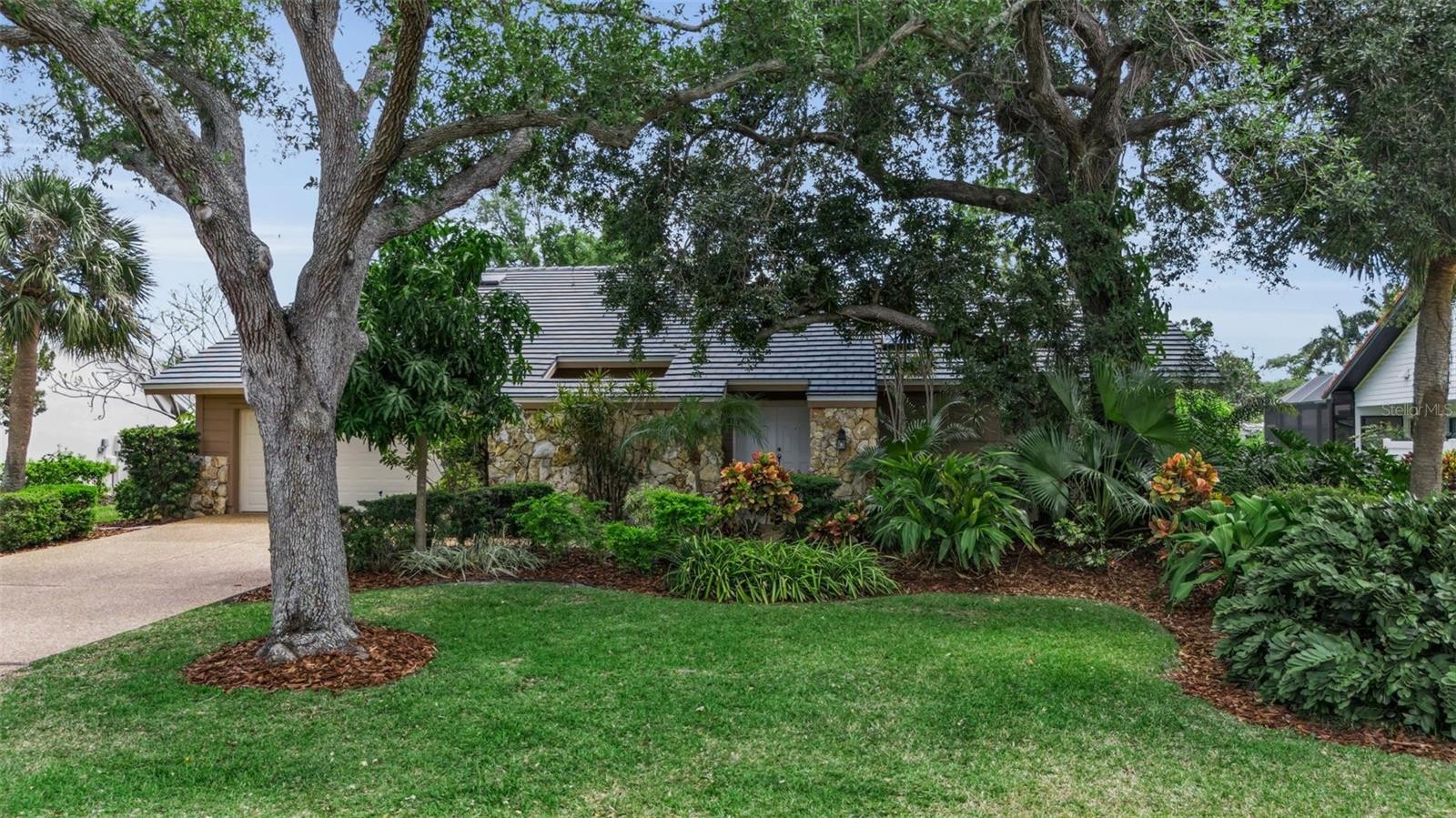 1732 PINE HARRIER CIR