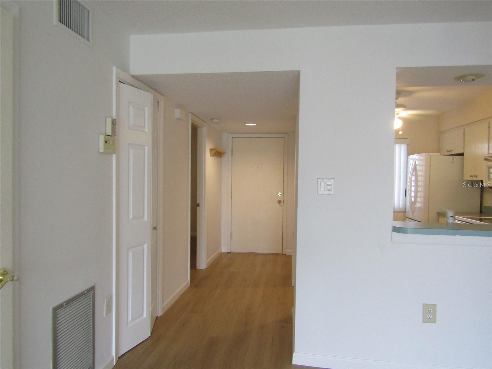 5236 LAKE VILLAGE DR #61