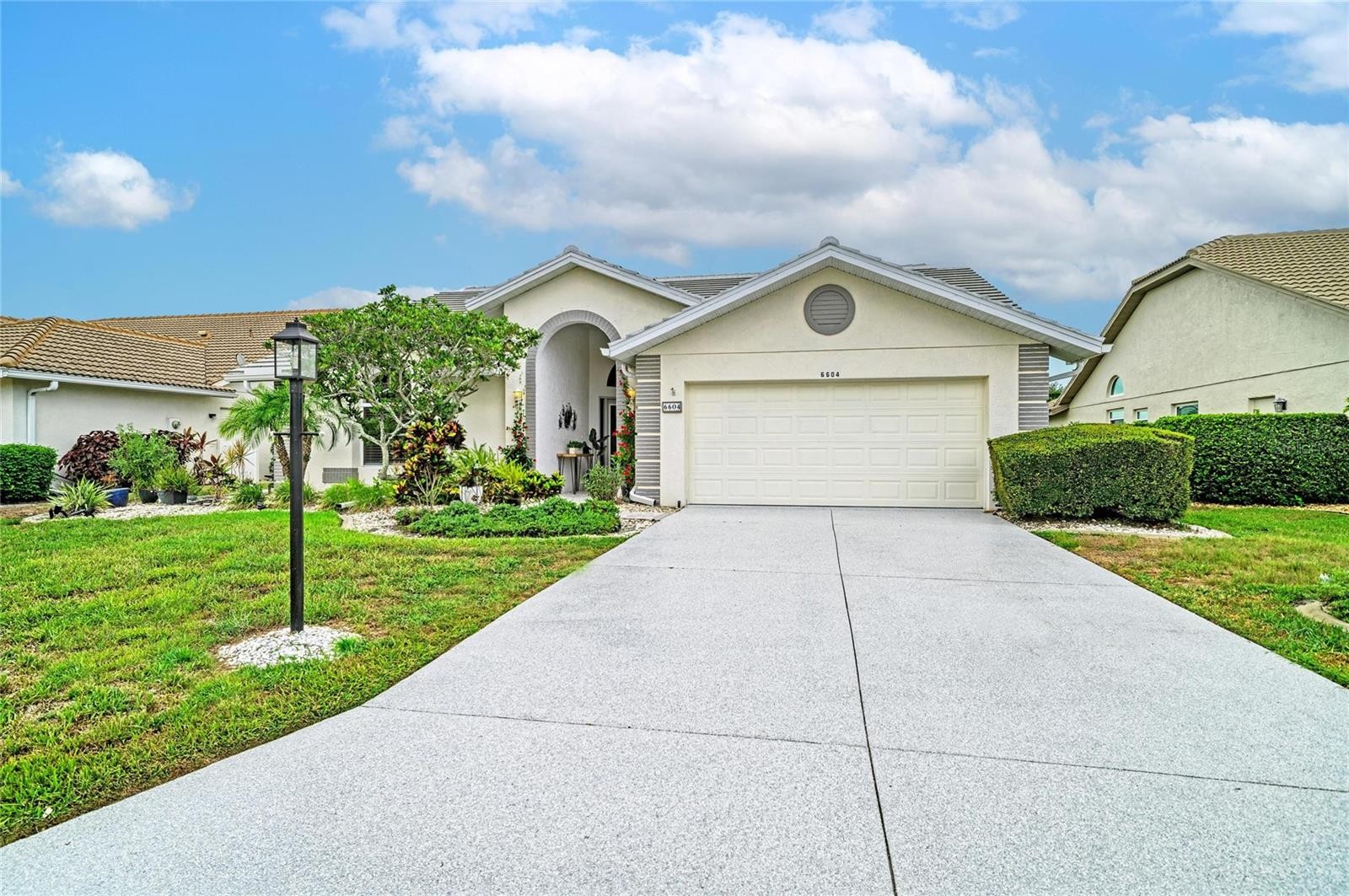 6604 STONE RIVER RD