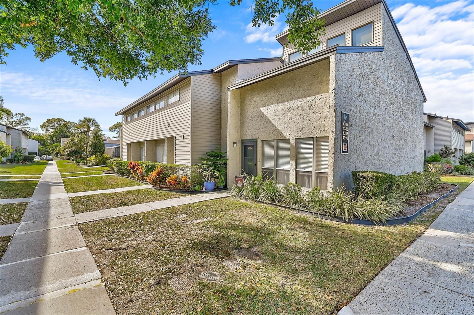 4388 RAYFIELD DR #4388