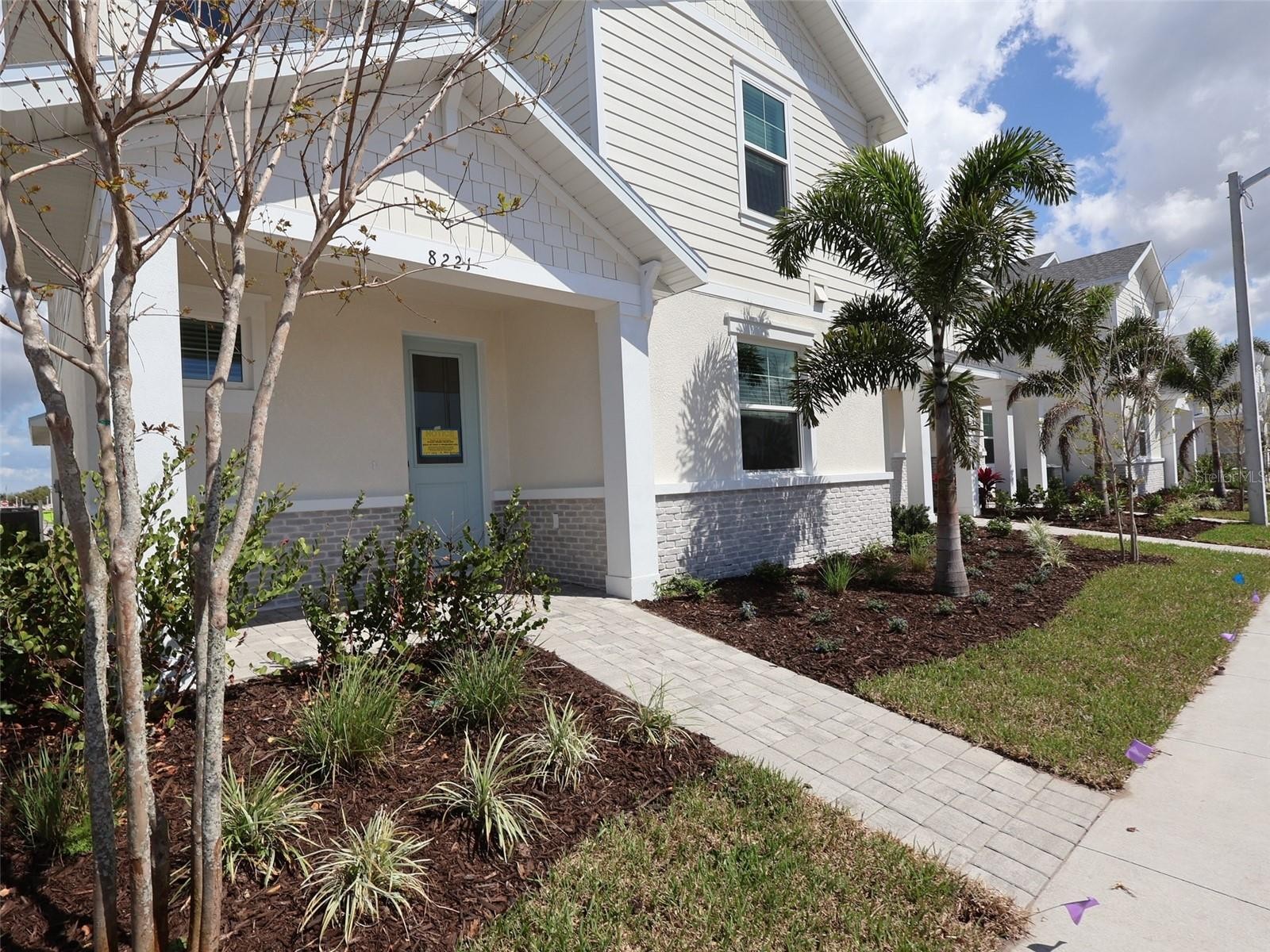 8221 SEAFLOWER PKWY
