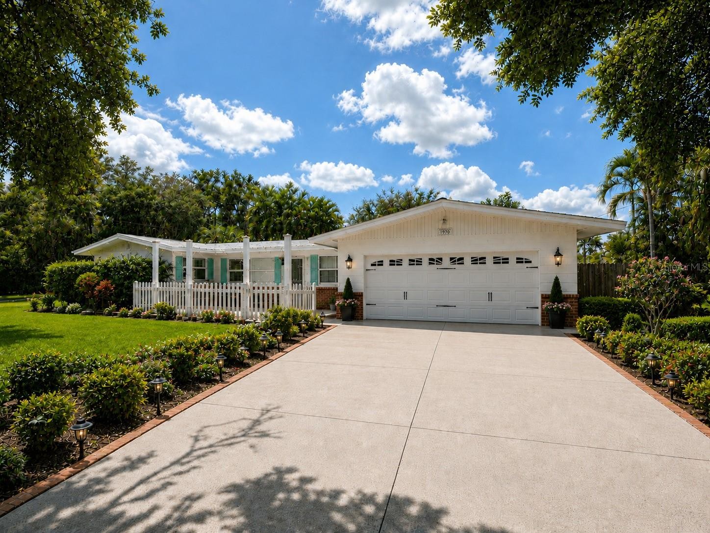 1703 CENTER RD