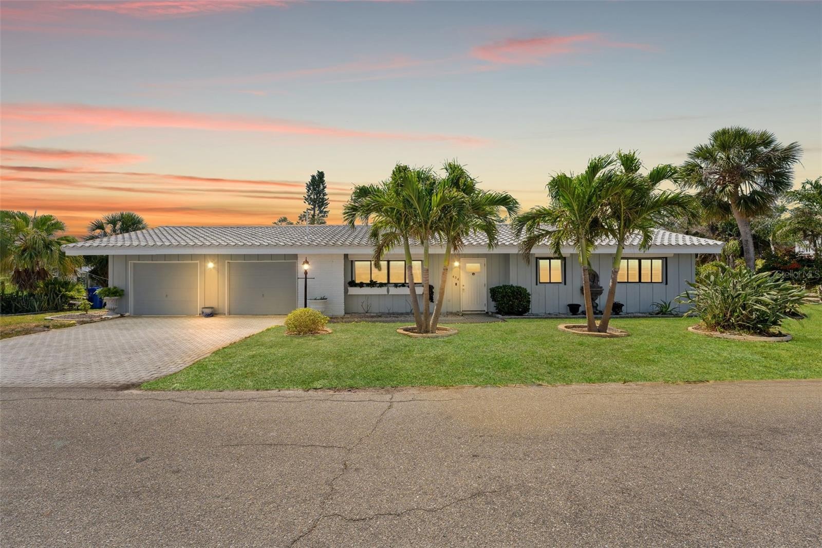 636 TARAWITT DR