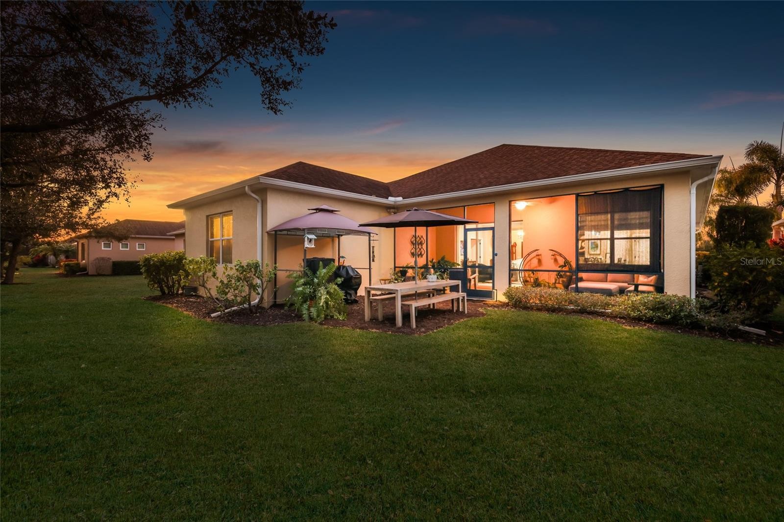 11606 GRIFFITH PARK TER