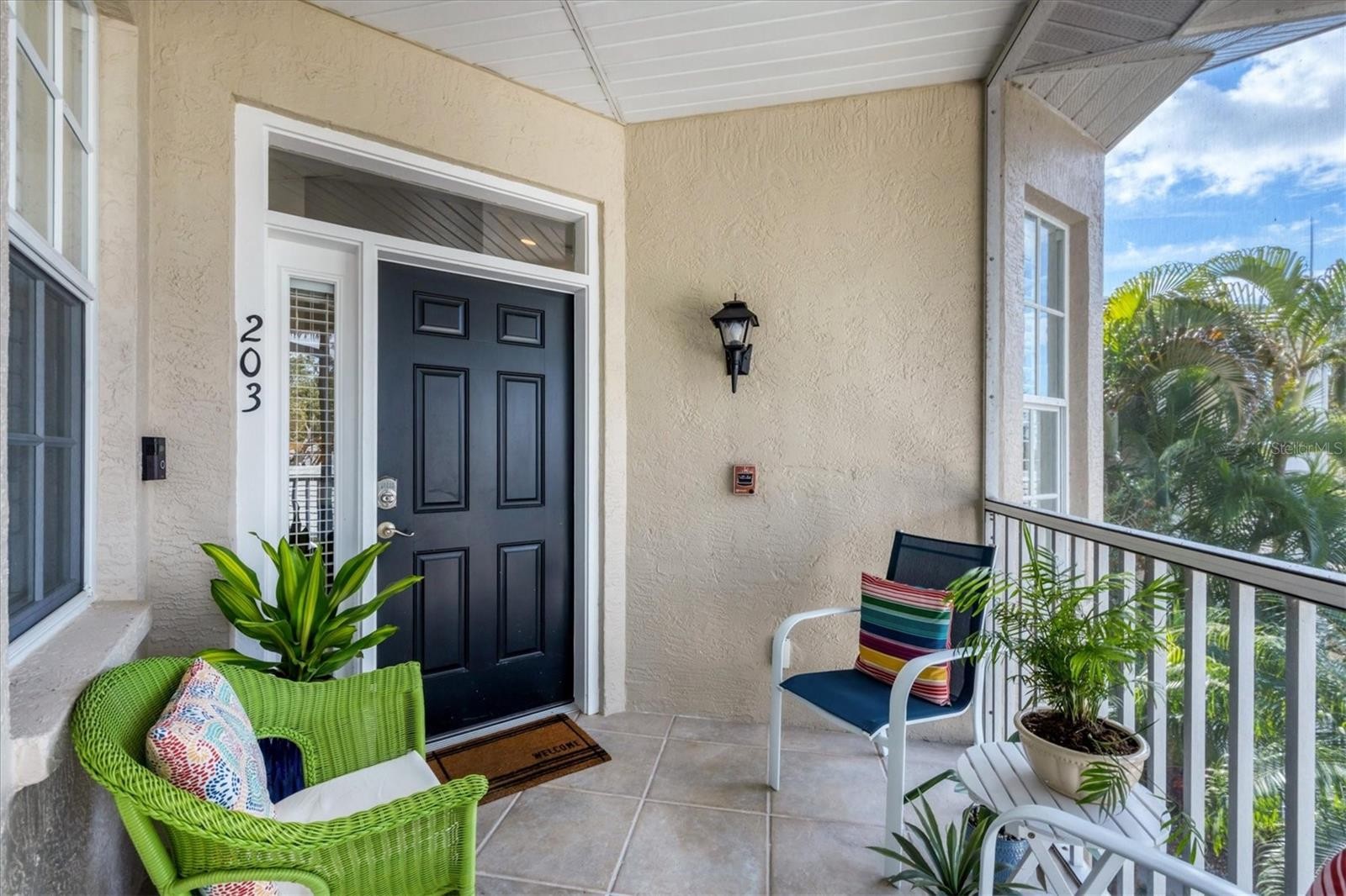 119 WOODBRIDGE DR #203