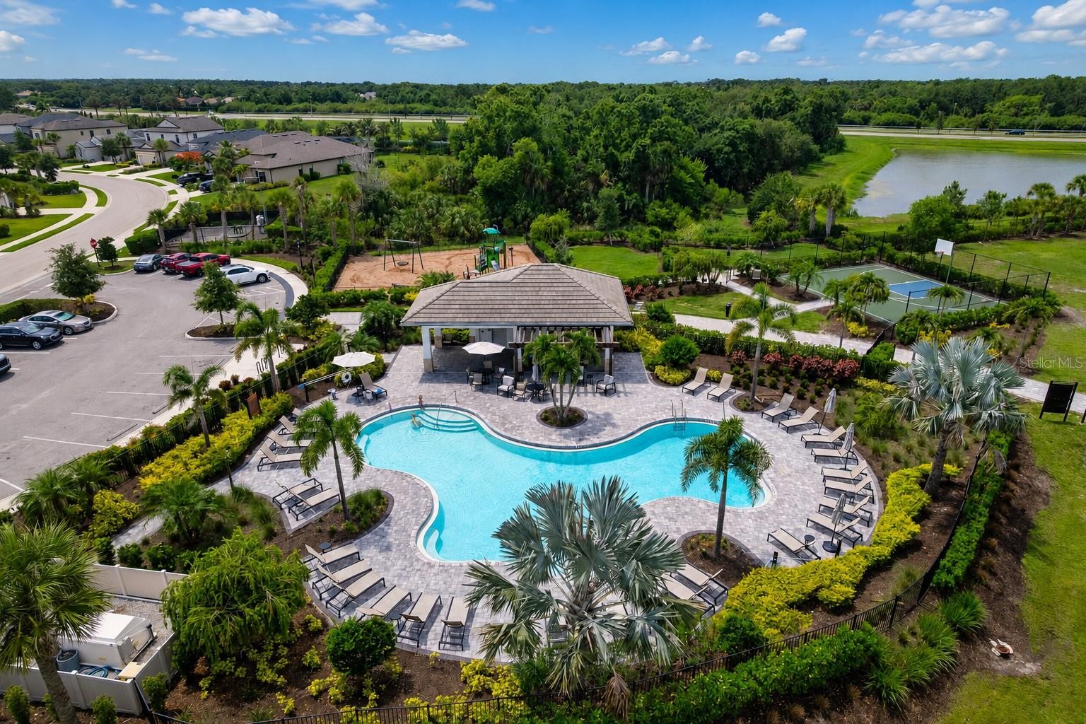 6420 GRANDVIEW HILL CT