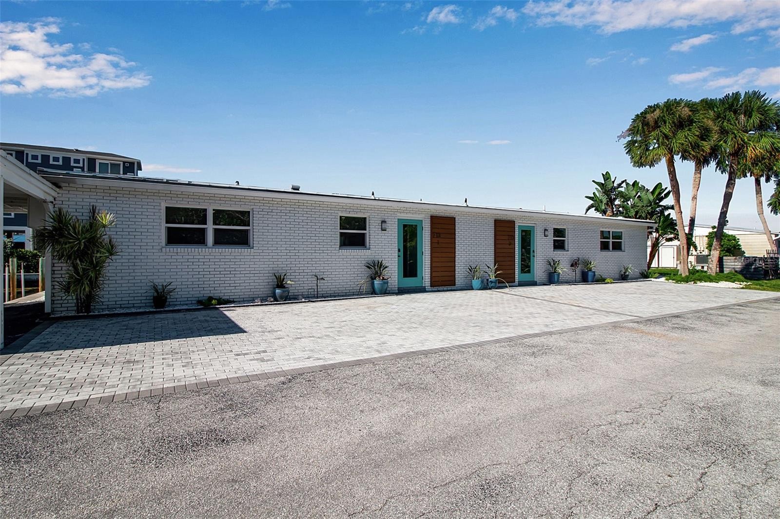 713 SAINT JUDES DR S #1