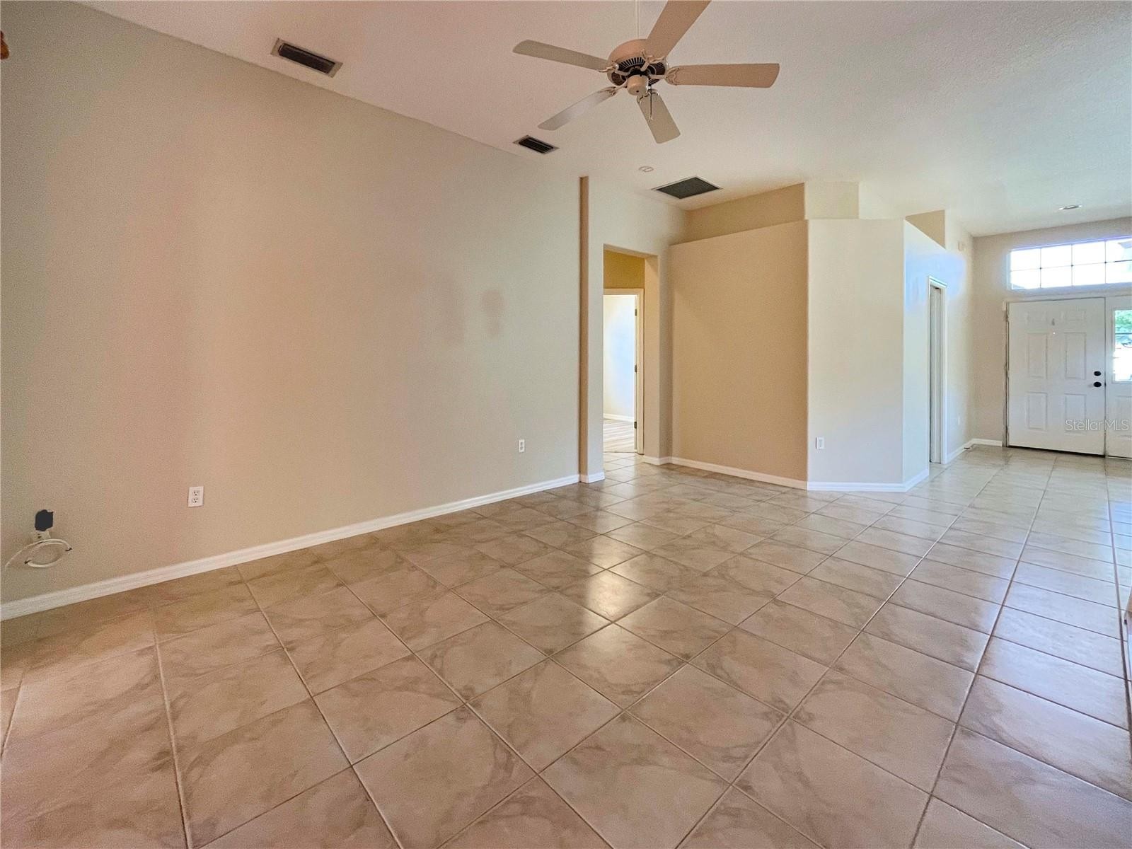 1782 SUMMER BREEZE WAY