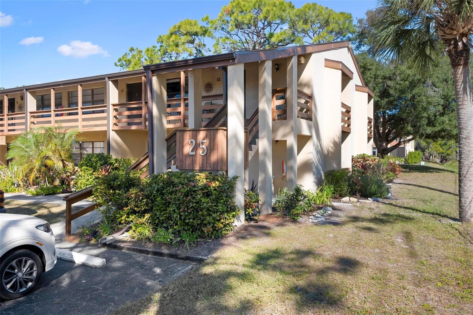 25 QUAILS RUN BLVD #6