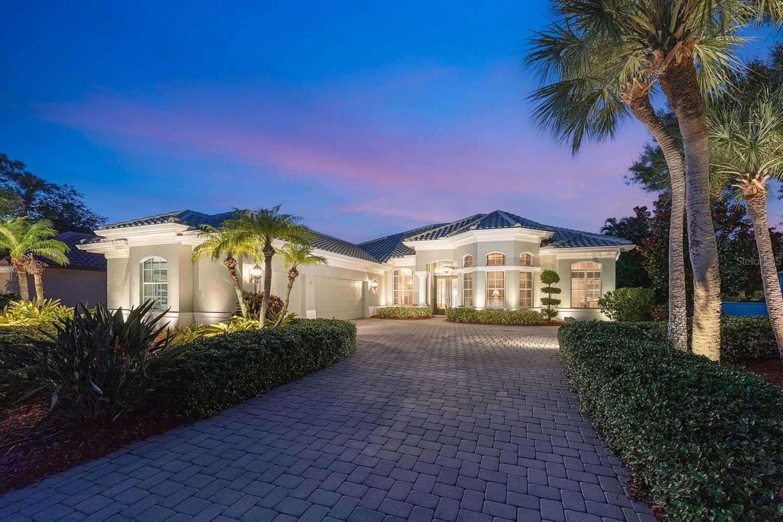 24 GRAND PALMS BLVD
