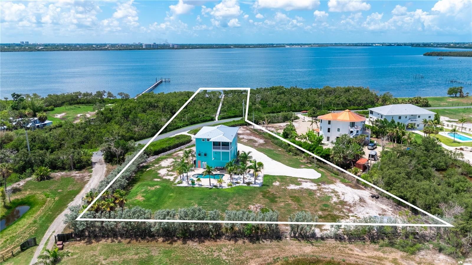 180 HORSESHOE LOOP RD