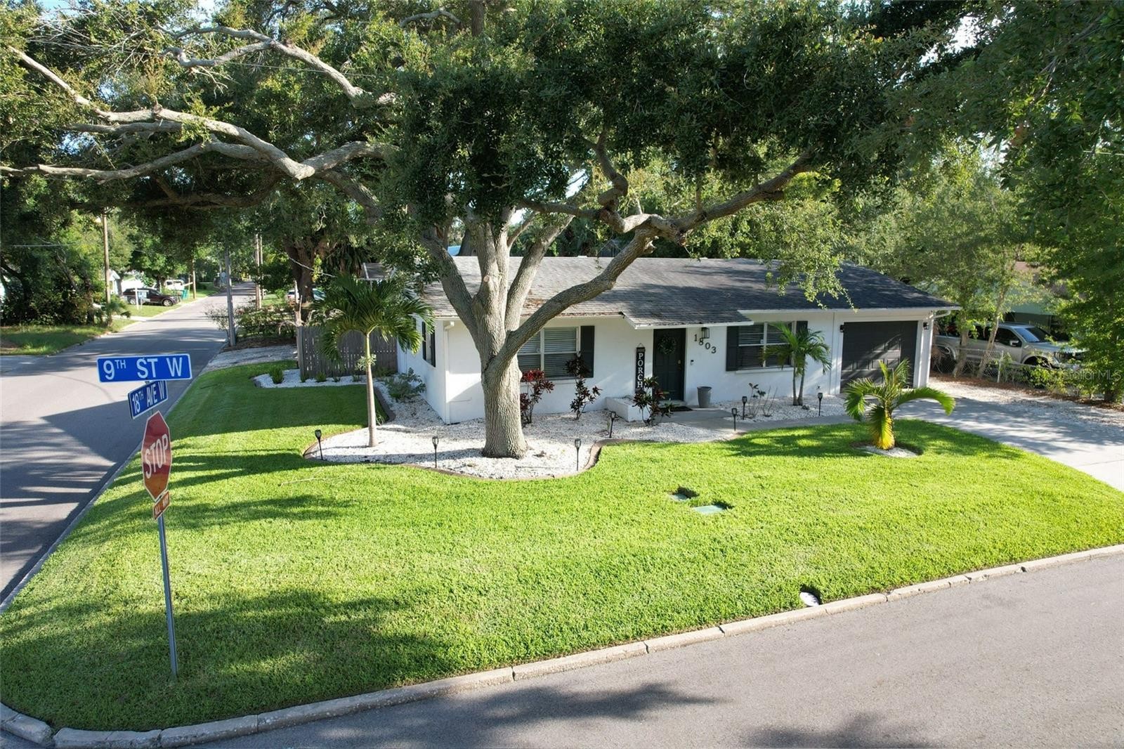 1803 9TH ST W